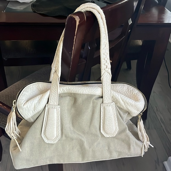 Authentic Henri Bendel 🤍 - Picture 1 of 15